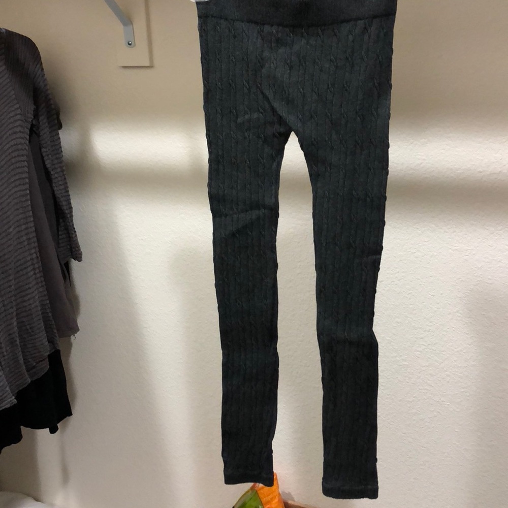Cable knit leggings